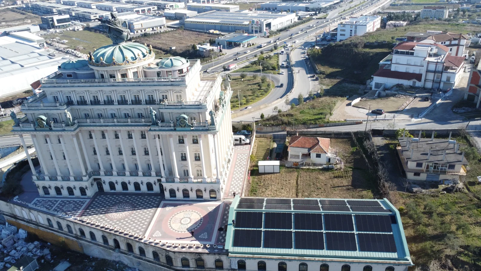 Panele solare në projektin Amadeus Palace Hotel
